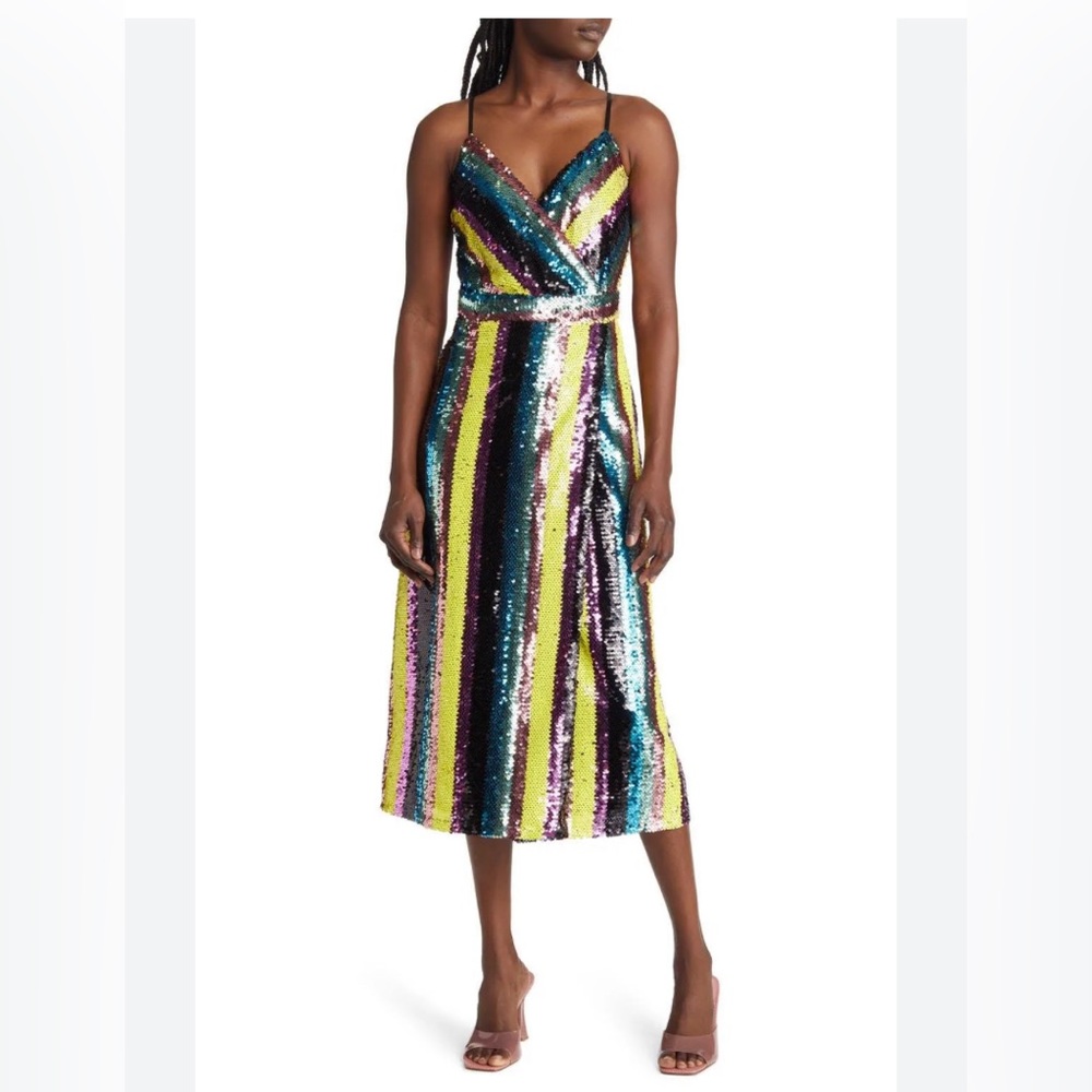 #428 ADELYN RAE Solana Sequin Dress size S NWT